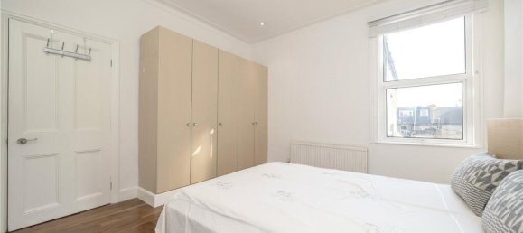 3 Schlafzimmer Haus in London, United Kingdom, Nr. 12702 6