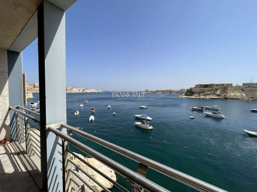 3 bedrooms Apartment in Birgu, Malta No. 10356