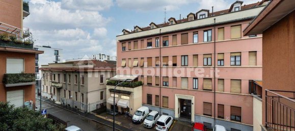3 Schlafzimmer Wohnung in Milan, Italy, Nr. 260197 5
