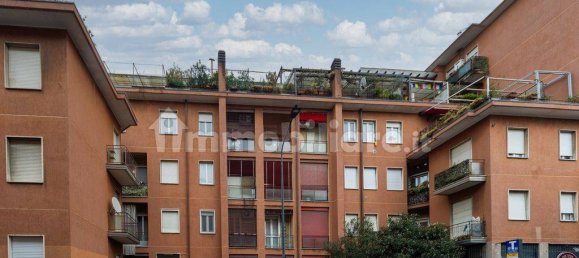 3 Schlafzimmer Wohnung in Milan, Italy, Nr. 260197 9