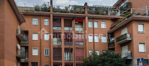 3 Schlafzimmer Wohnung in Milan, Italy, Nr. 260197 8