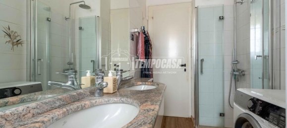 3 rooms Apartment in Milan, Italy No. 247157 12