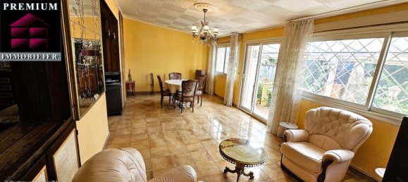 3 Schlafzimmer Haus in Saint-Esteve, France, Nr. 325047 3