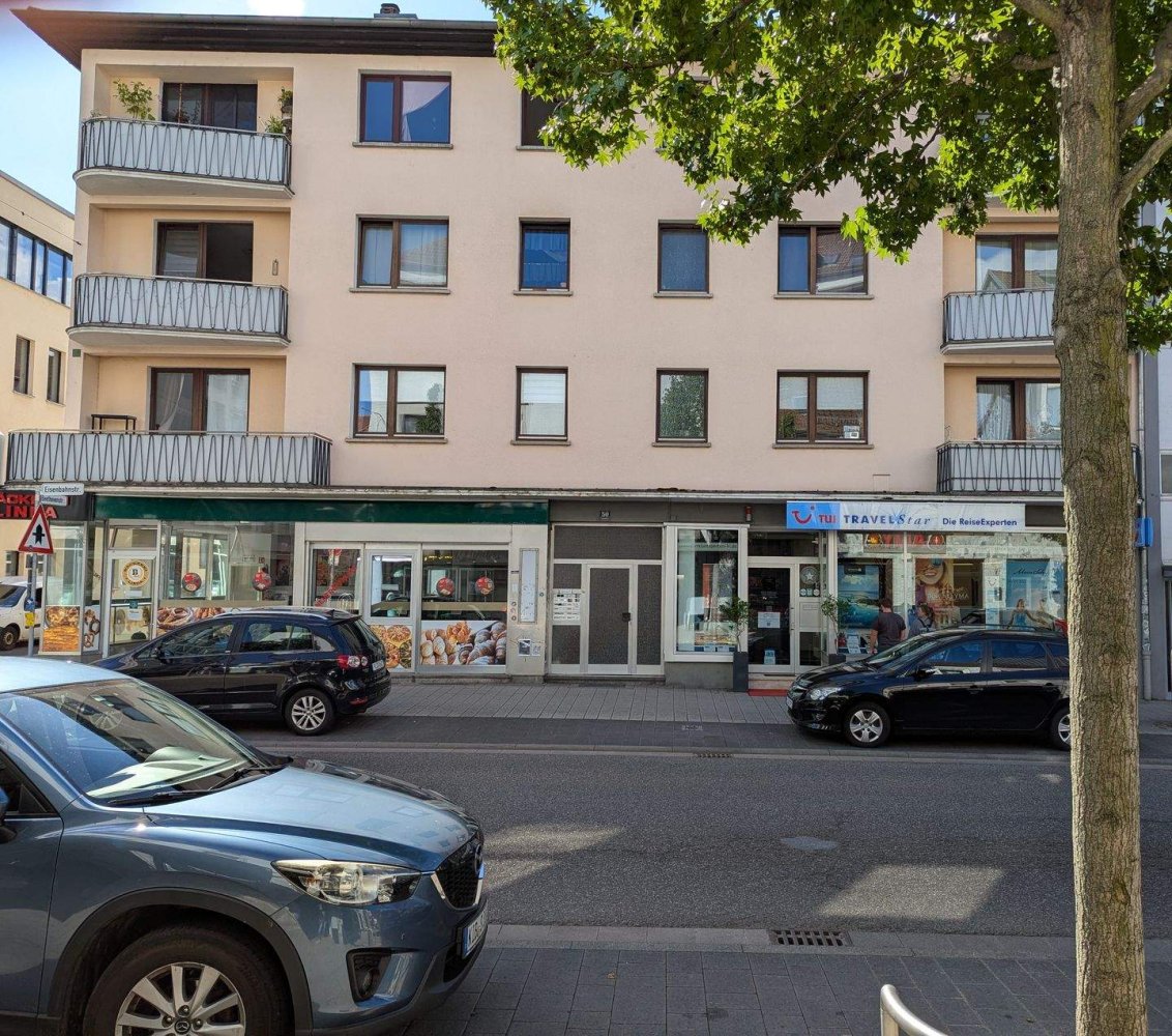 Edificio de 6 habitaciónes en Kaiserslautern, Germany No. 333920