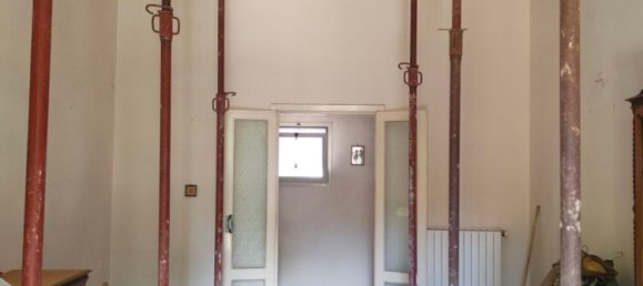 5 rooms Apartment in Latiano, Italy No. 256842 8