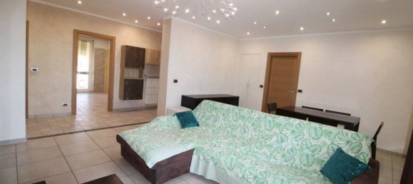 Квартира с 4 спальнями в Бра, Италия № 346741 5