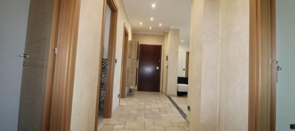 Квартира с 4 спальнями в Бра, Италия № 346741 54