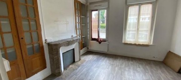 3 bedrooms Villa in Montdidier, France No. 301724 5