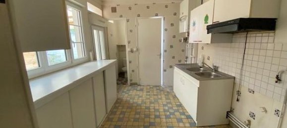 3 bedrooms Villa in Montdidier, France No. 301724 2