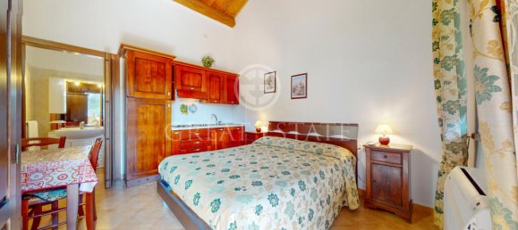 8 bedrooms Villa in Castiglione del Lago, Italy No. 178546 12