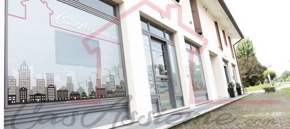 Garage in Castelfranco Veneto, Italy 30m², Nr. 88690 4