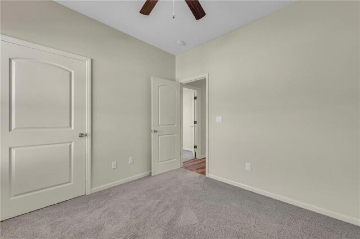 3 bedrooms House in Oak Grove, USA No. 387202