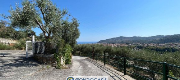 2 rooms Apartment in Diano Castello, Italy No. 82940 14