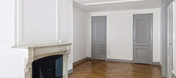 Дуплекс с 2 комнатами в Лион, Франция № 338025 3