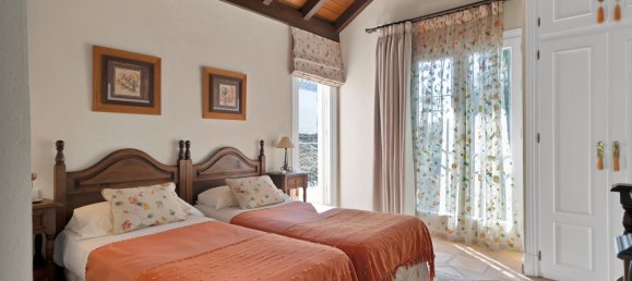 6 bedrooms Villa in Marbella, Spain No. 140586 47