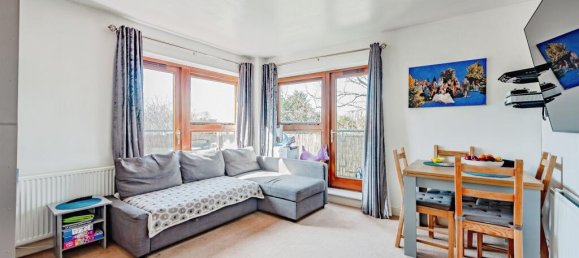 2 bedrooms Apartment in Crawley, United Kingdom No. 6294 3