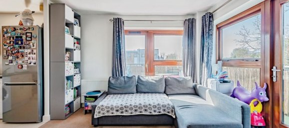 2 bedrooms Apartment in Crawley, United Kingdom No. 6294 4