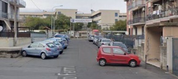 4 rooms Apartment in Catania, Italy No. 201571 2