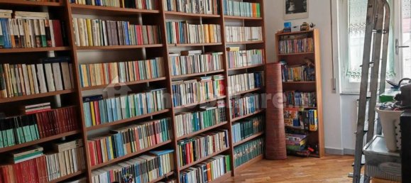 5 bedrooms Apartment in Massa, Italy No. 195708 14