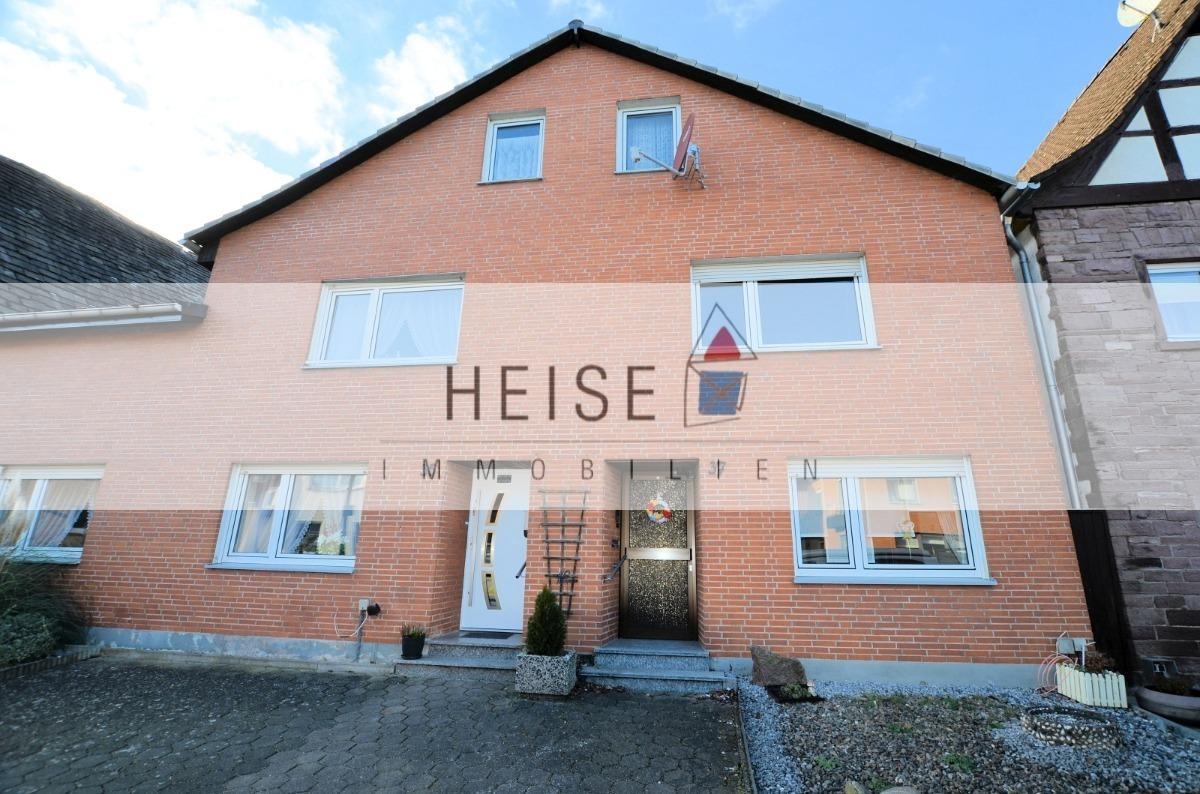 8 rooms Townhouse in Hoxter, Germany No. 85340