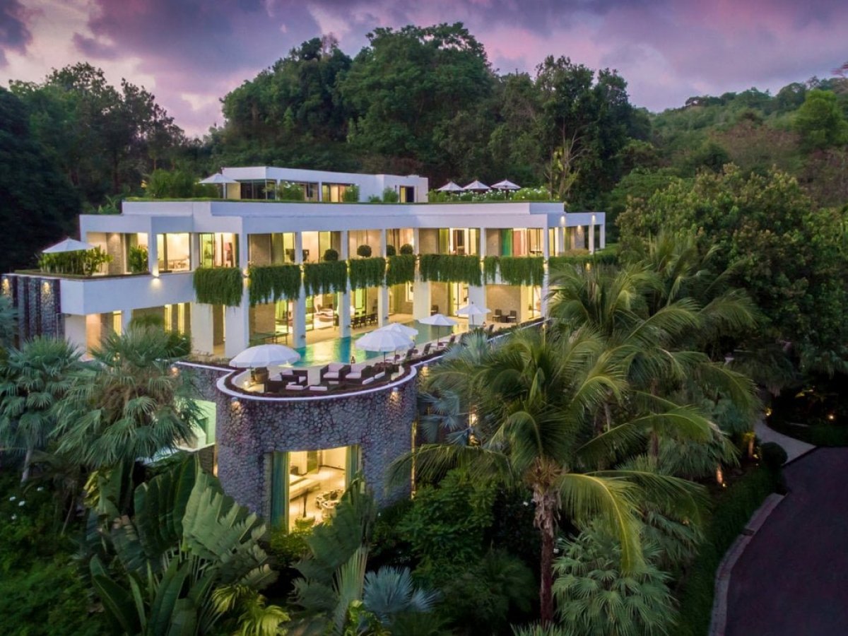 6 bedrooms Villa in Kamala, Thailand No. 5890