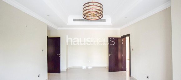 Villa T4 em Jumeirah Islands, UAE N.º 99564 9