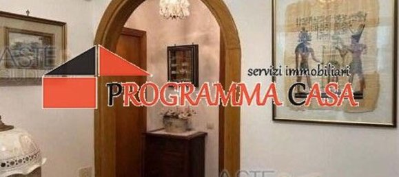 3 rooms Apartment in Pomezia, Italy No. 187840 2