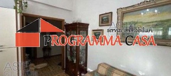 3 rooms Apartment in Pomezia, Italy No. 187840 5