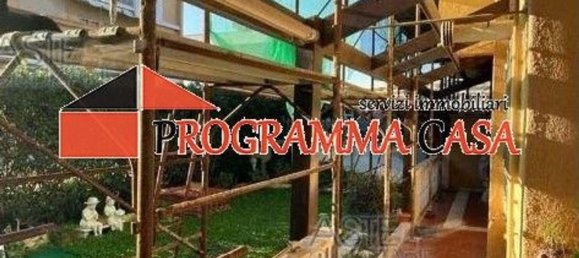 3 rooms Apartment in Pomezia, Italy No. 187840 9