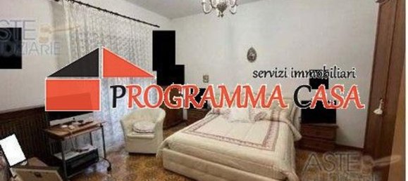 3 rooms Apartment in Pomezia, Italy No. 187840 6