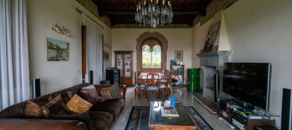 5 bedrooms Villa in Florence, Italy No. 196431 6