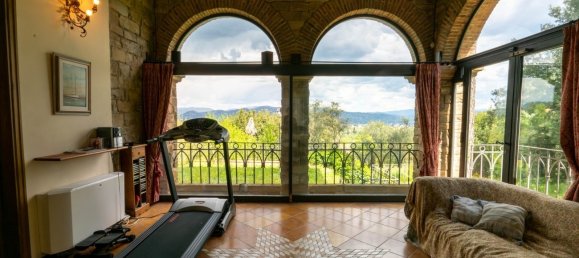 5 bedrooms Villa in Florence, Italy No. 196431 2