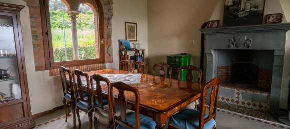 5 bedrooms Villa in Florence, Italy No. 196431 8