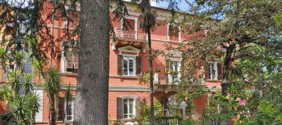 2 bedrooms Apartment in Sarzana, Italy No. 221491 2