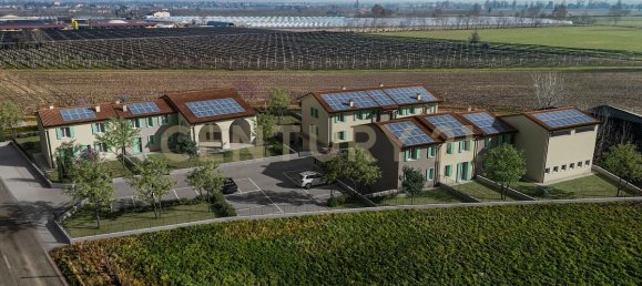 5 rooms House in Zevio, Italy No. 117804 2