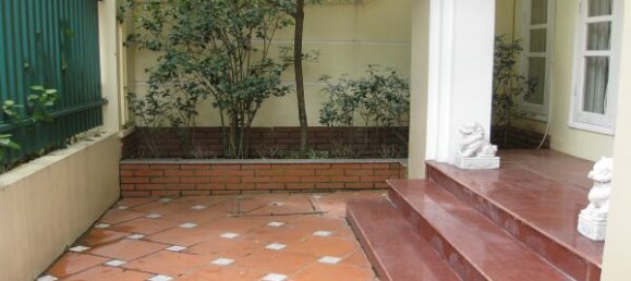 4 Schlafzimmer Villa in Tay Ho, Vietnam, Nr. 6700 2