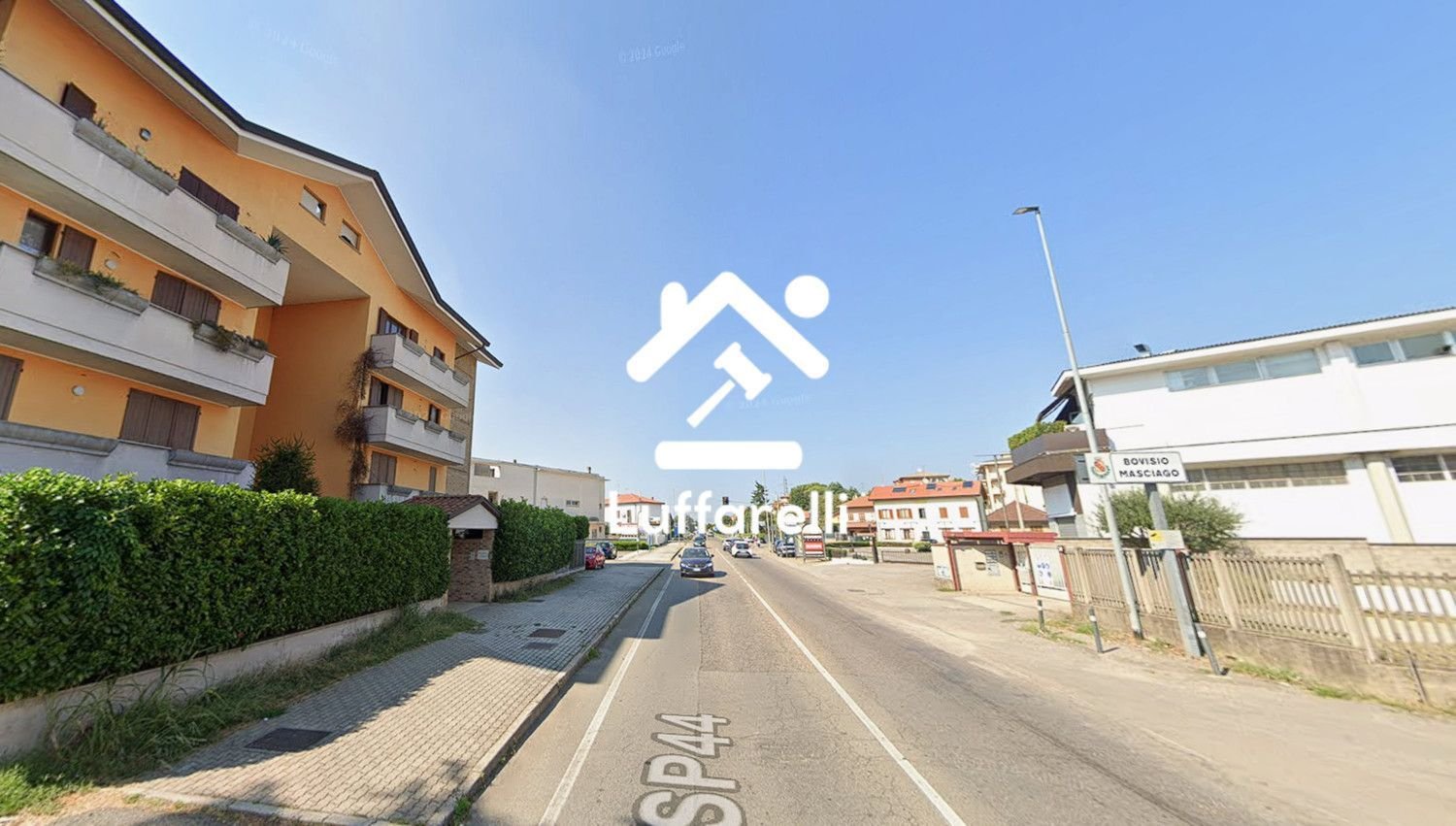 6 rooms Apartment in Limbiate, Italy No. 6179