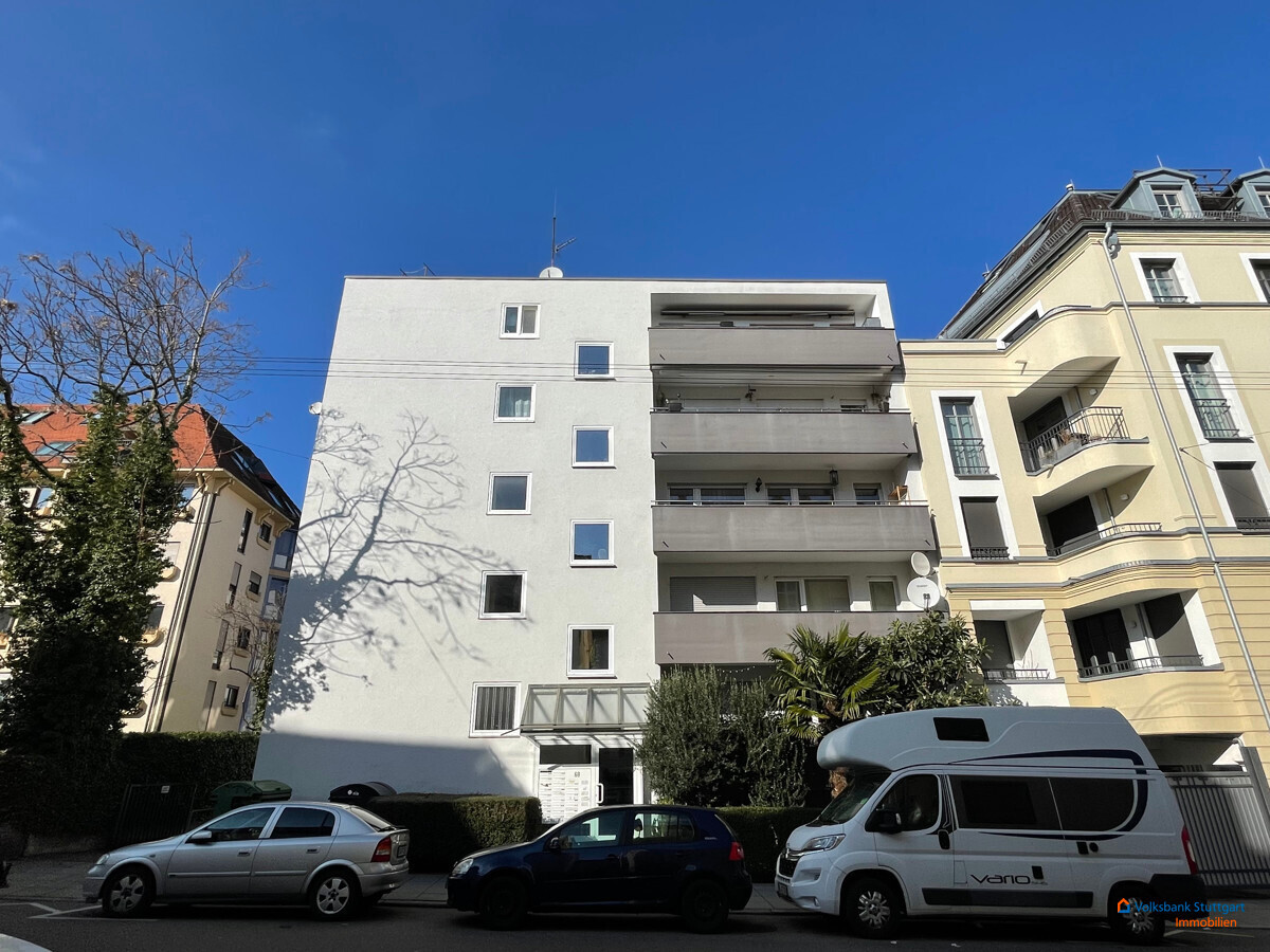 Apartamento de 4 habitaciónes en Stuttgart, Germany No. 97481
