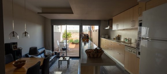 4 Schlafzimmer Haus in Figueres, Spain, Nr. 113563 17