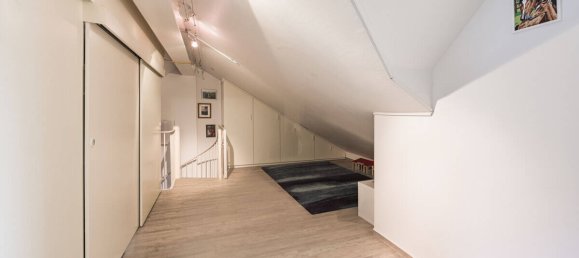 Duplex T2 em Dusseldorf, Germany N.º 359671 10