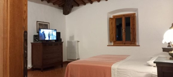 6 bedrooms House in Montespertoli, Italy No. 90464 12