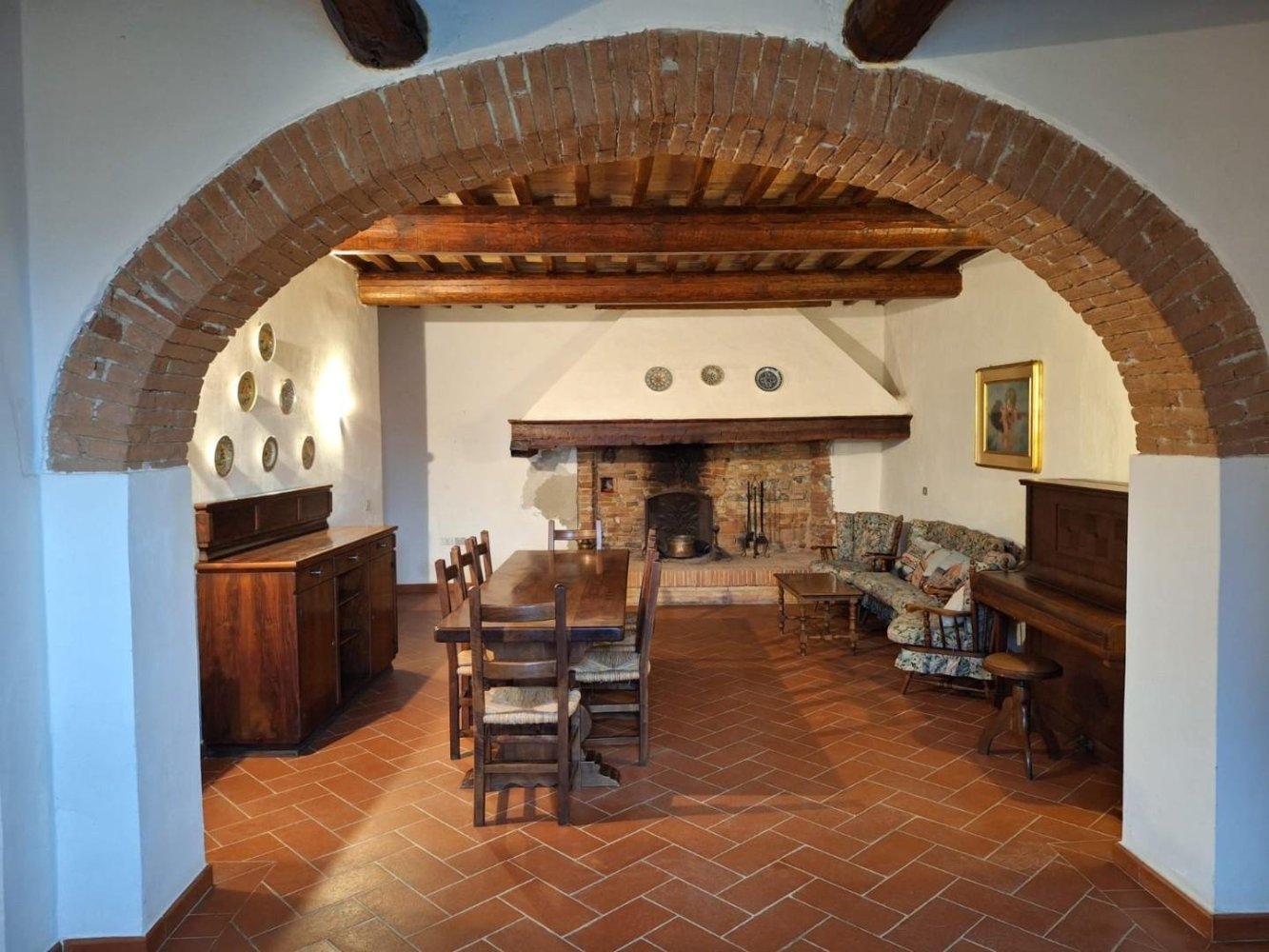 6 bedrooms House in Montespertoli, Italy No. 90464