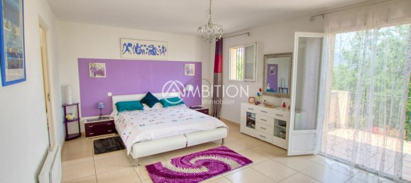 3 bedrooms House in Fayence, France No. 291133 4