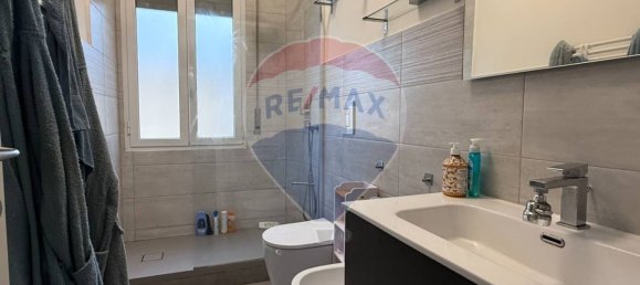 1 bedroom Apartment in Genoa, Italy No. 319428 3