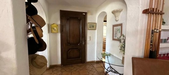 5 bedrooms Villa in La Colle-sur-Loup, France No. 342450 7