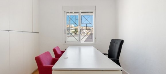 4 bedrooms Commercial property in Torrevieja, Spain No. 290633 3