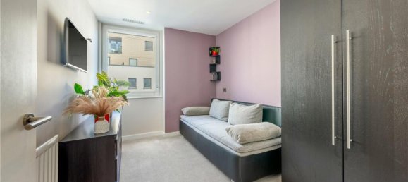 2 bedrooms Apartment in London, United Kingdom No. 7846 10