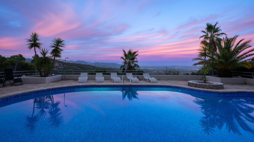 4 غرف نوم منزل في Esporles, Spain رقم 280944