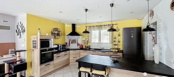 Casa de 4 dormitorios en Landes, France No. 321062 5