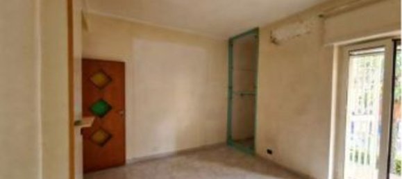 3-Zimmer Wohnung in Naples, Italy, Nr. 14161 3